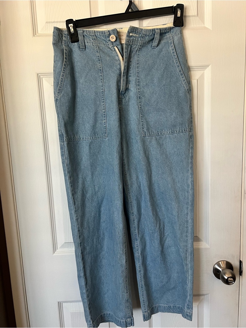 Brixton Light Wash High-Rise Wide Leg Jeans. Size 26